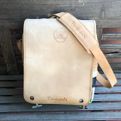 Ledertasche von Travelban aus hellem Leder